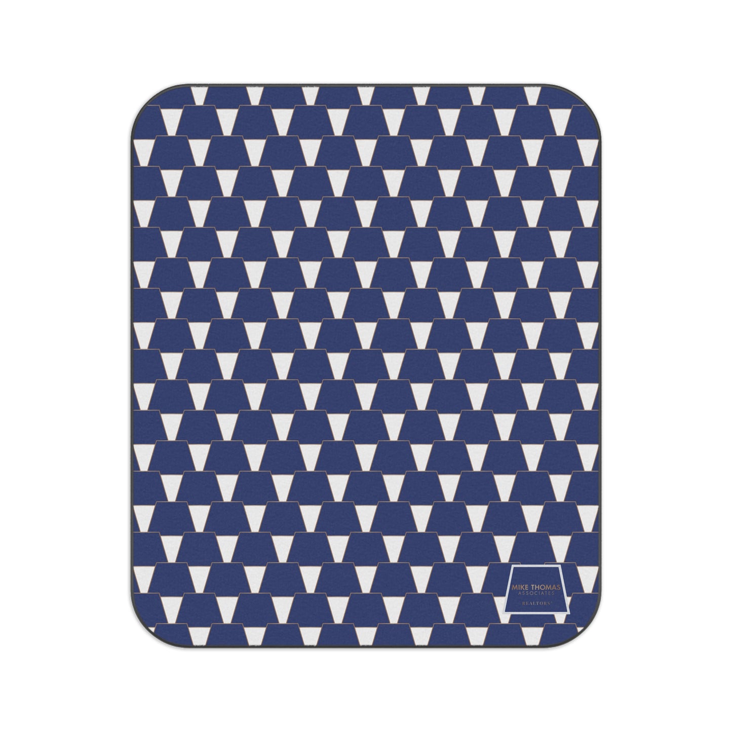 Stylish Picnic Blanket for Outdoor Adventures - Geometric Design